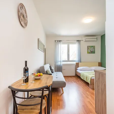 Appartement And 2 Walls Zadar