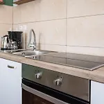 Apartman And 2 Walls