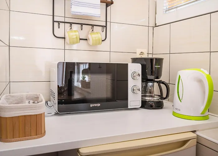 And 2 Walls Apartmán *